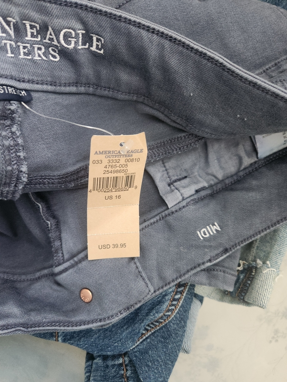 American Eagle Women’s Gray Jean Shorts - Woman's 16 - Picture 4 of 7